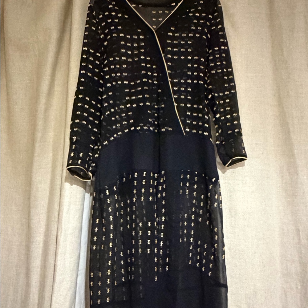 Elegant Black and Cream Midi Dress